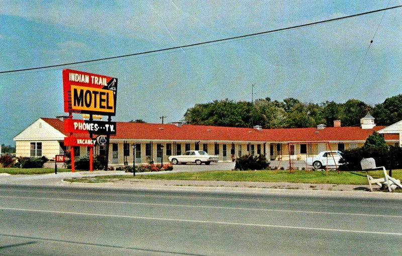 Indian Trail Motel - Vintage Postcard (newer photo)